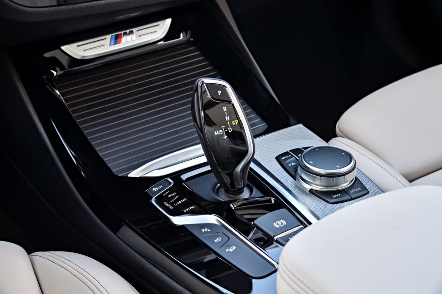 Детали интерьера BMW X3 M40i (G01) 2017 года  (WW) (фото 161 из 184)